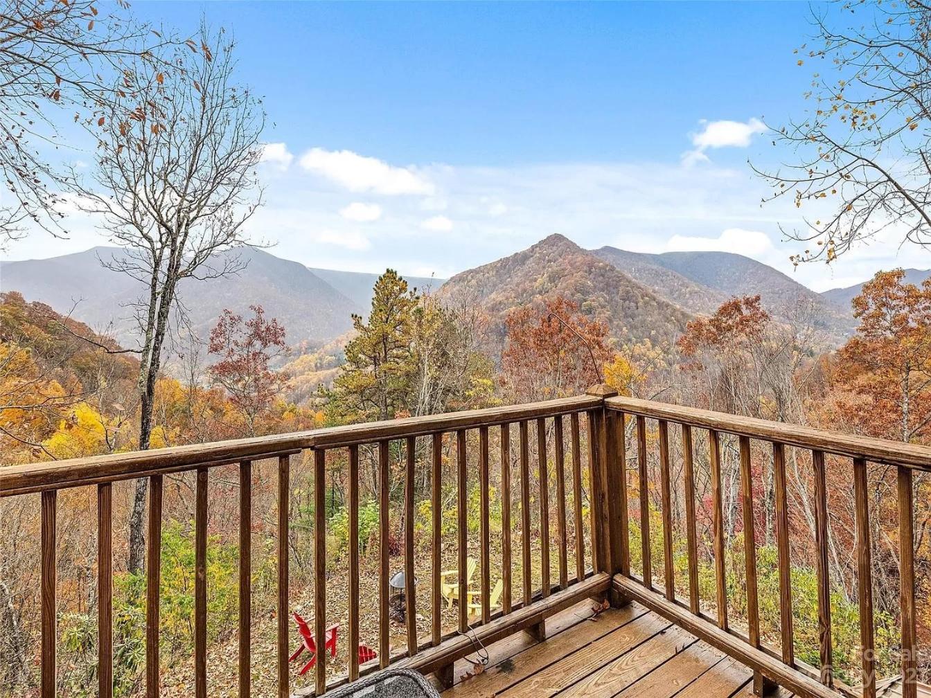 Maggie Valley Cabin With Beautiful Mountain Views, Hottub, Pet Friendly, Gameroom, Fireplace エクステリア 写真