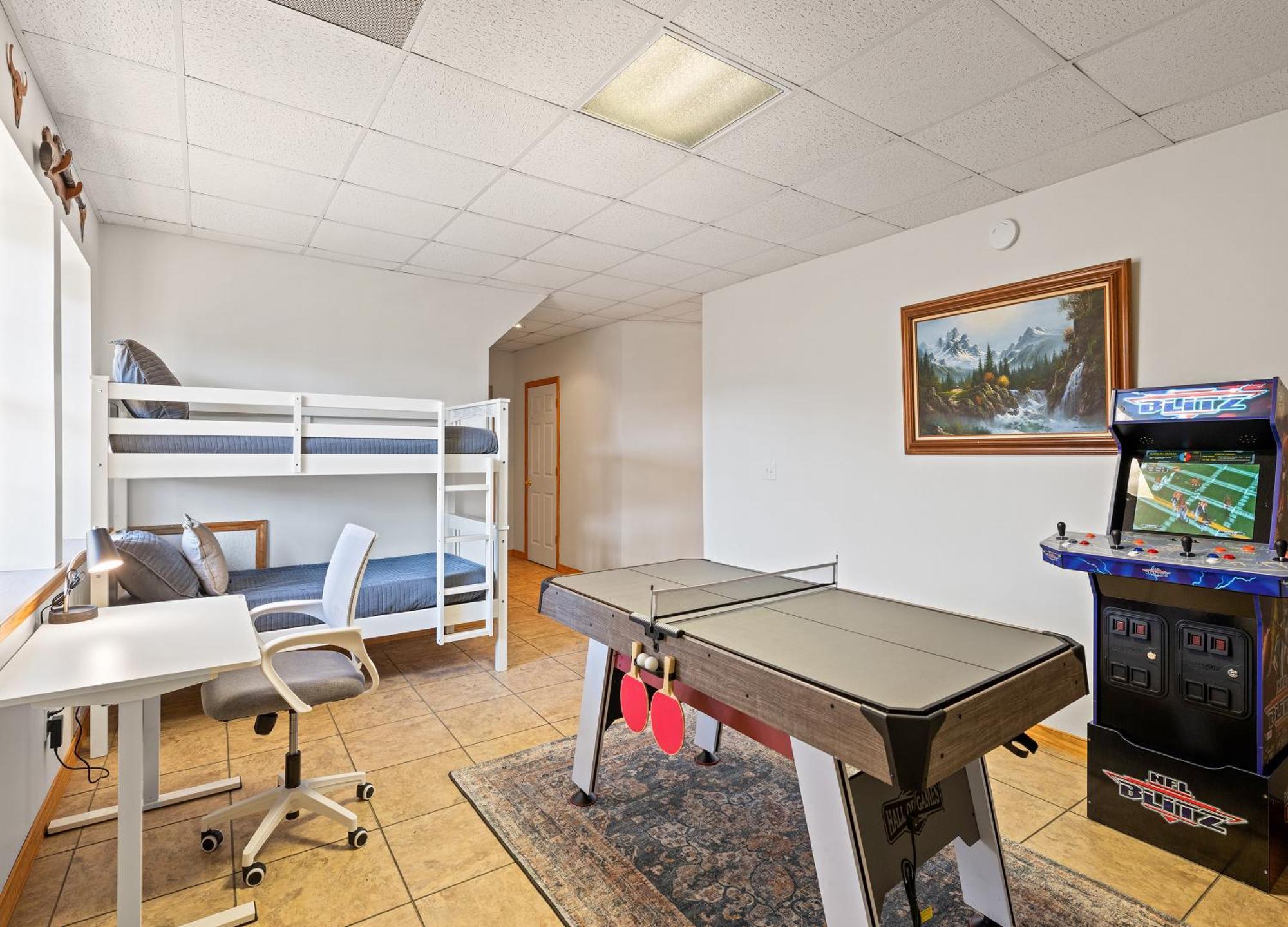 Maggie Valley Cabin With Beautiful Mountain Views, Hottub, Pet Friendly, Gameroom, Fireplace エクステリア 写真