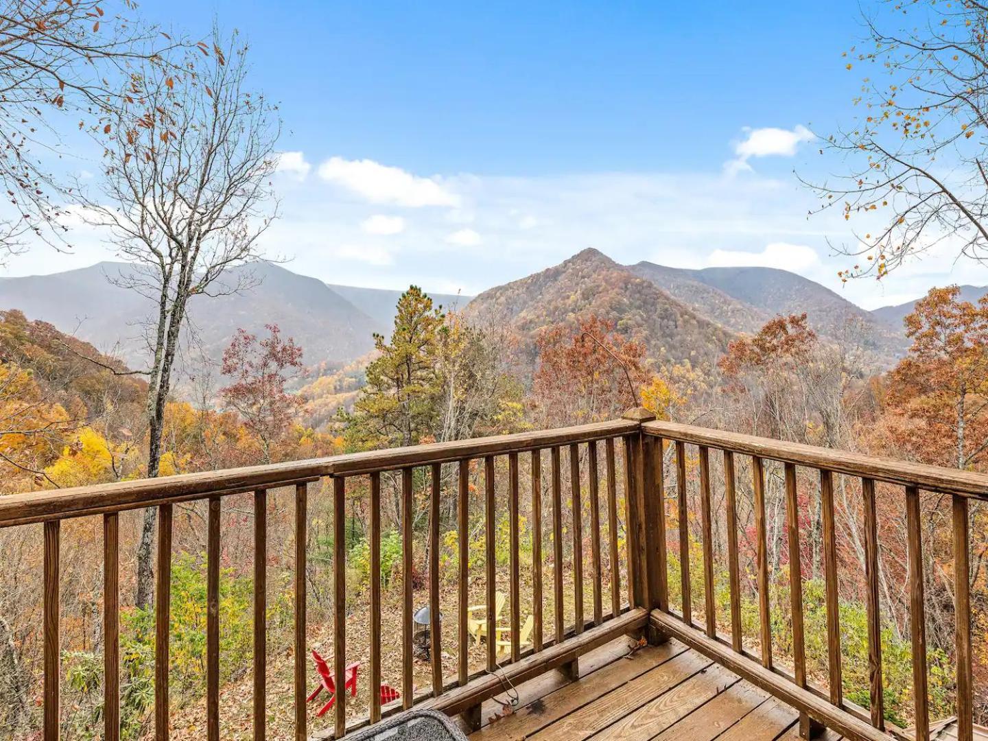 Maggie Valley Cabin With Beautiful Mountain Views, Hottub, Pet Friendly, Gameroom, Fireplace エクステリア 写真