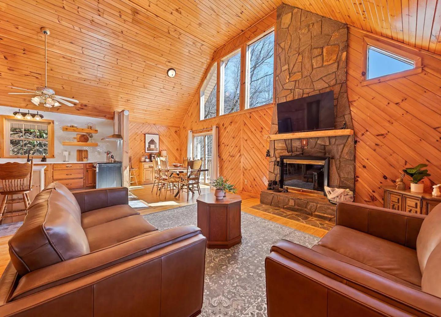 Maggie Valley Cabin With Beautiful Mountain Views, Hottub, Pet Friendly, Gameroom, Fireplace エクステリア 写真
