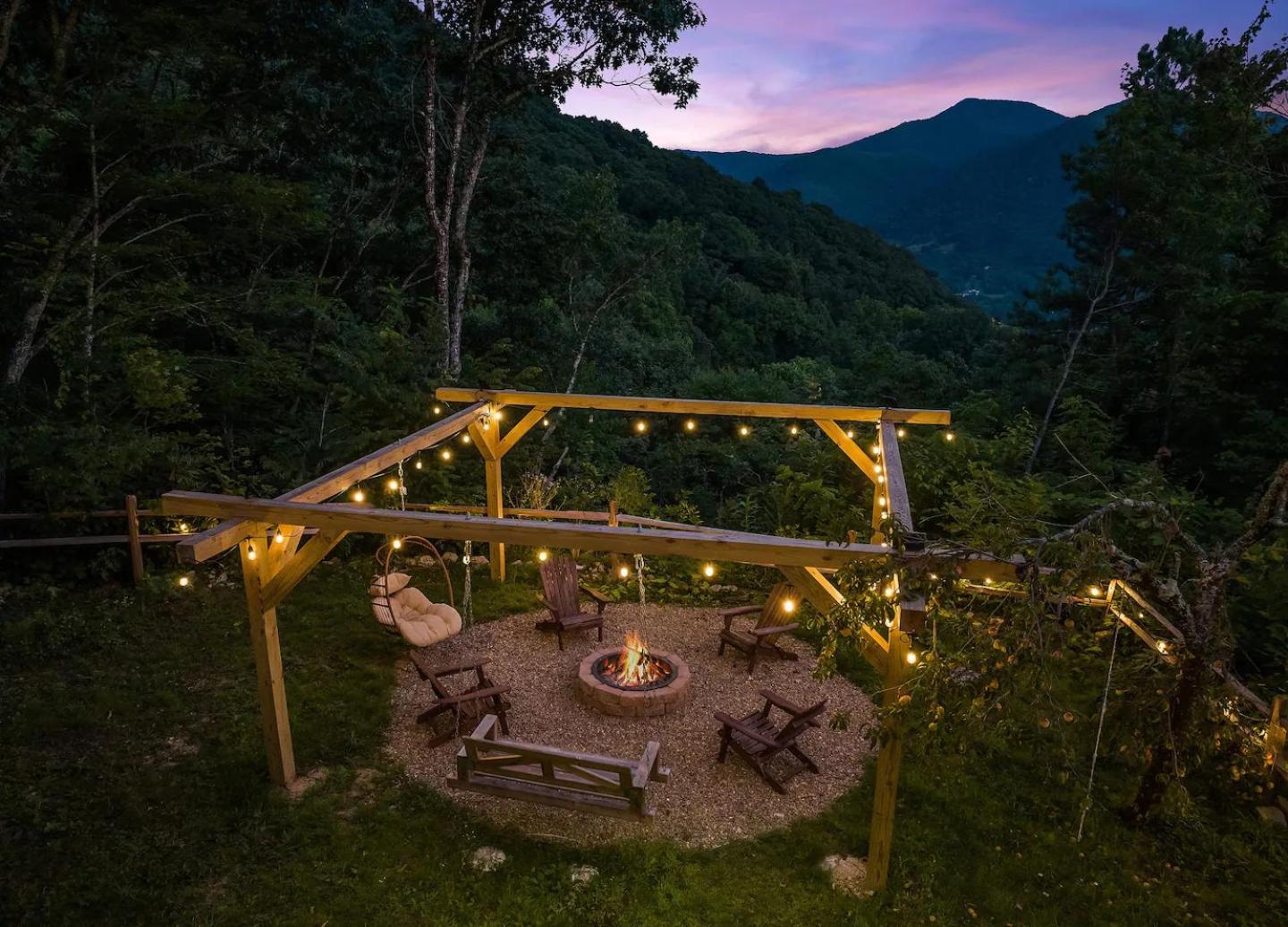 Maggie Valley Cabin With Beautiful Mountain Views, Hottub, Pet Friendly, Gameroom, Fireplace エクステリア 写真