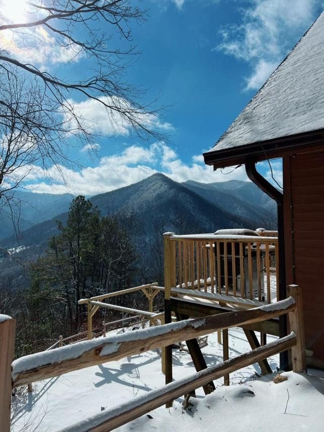 Maggie Valley Cabin With Beautiful Mountain Views, Hottub, Pet Friendly, Gameroom, Fireplace エクステリア 写真